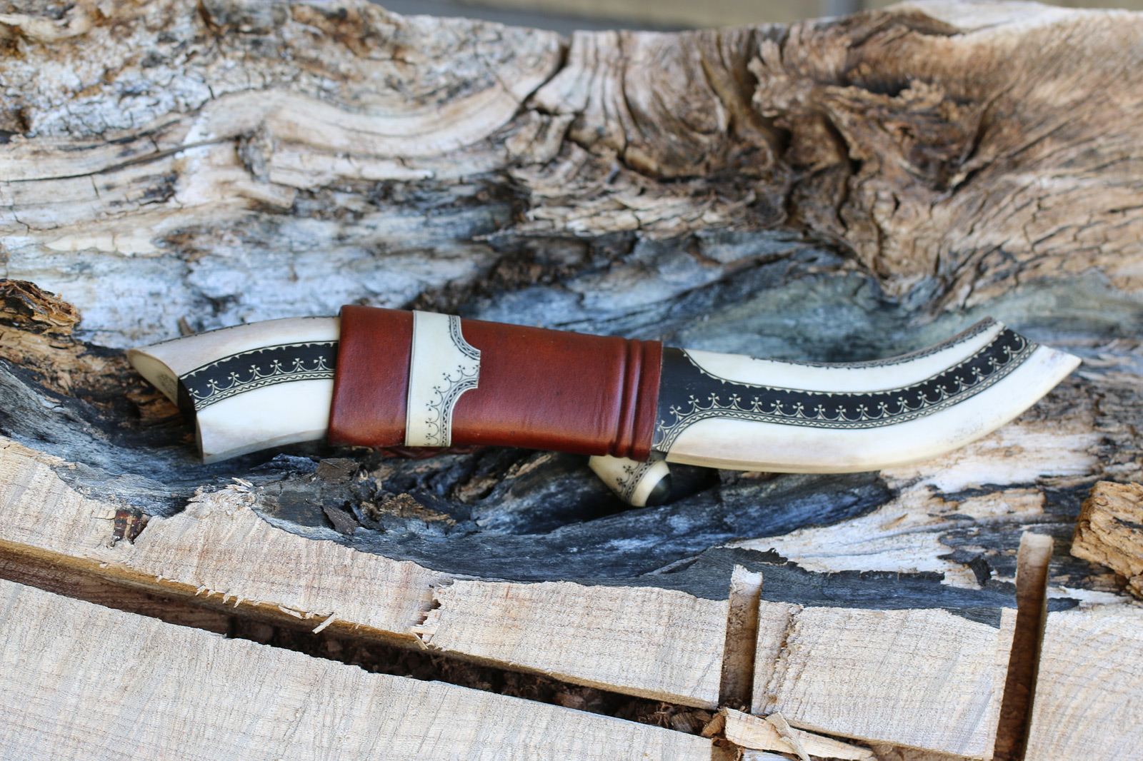 JSC Knife #309(a) - Two-tone Buffalo